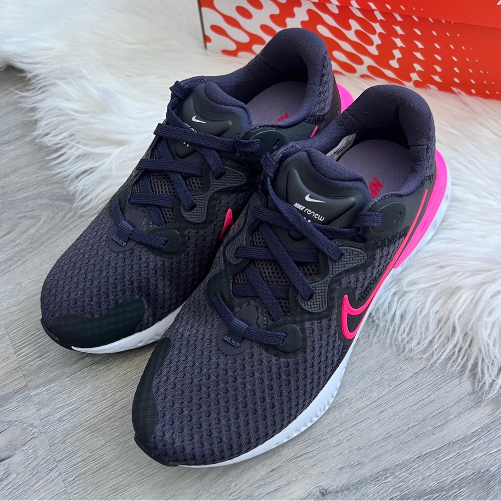 NWT Nike Renew Run 2 Women’s Shoes - Picture 2 of 9